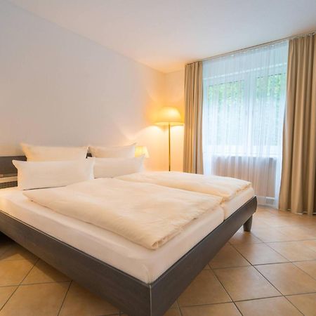 Airporthotel Residenz Steinenbronn Екстериор снимка