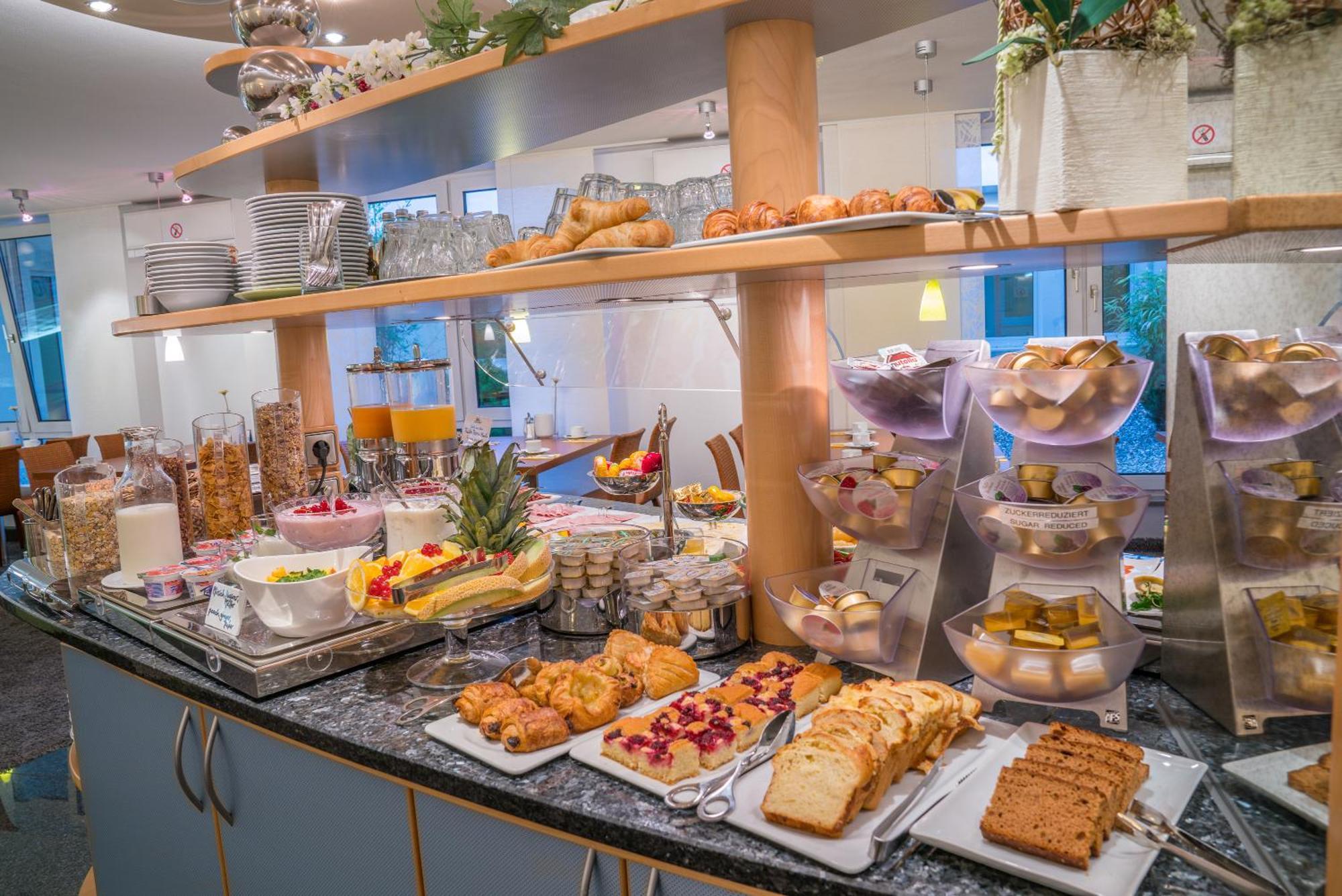 Airporthotel Residenz Steinenbronn Екстериор снимка