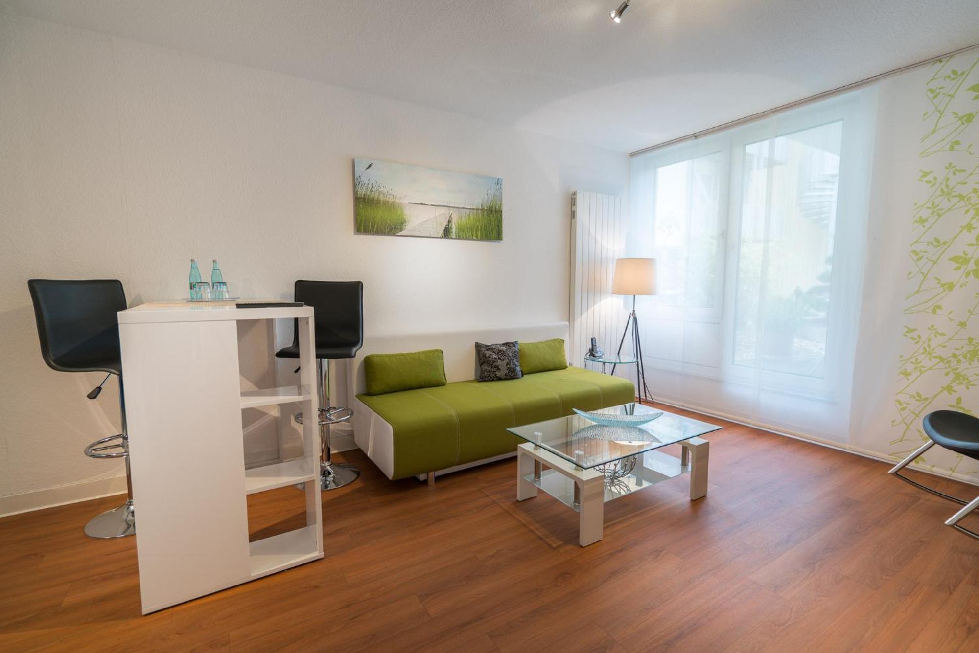 Airporthotel Residenz Steinenbronn Екстериор снимка
